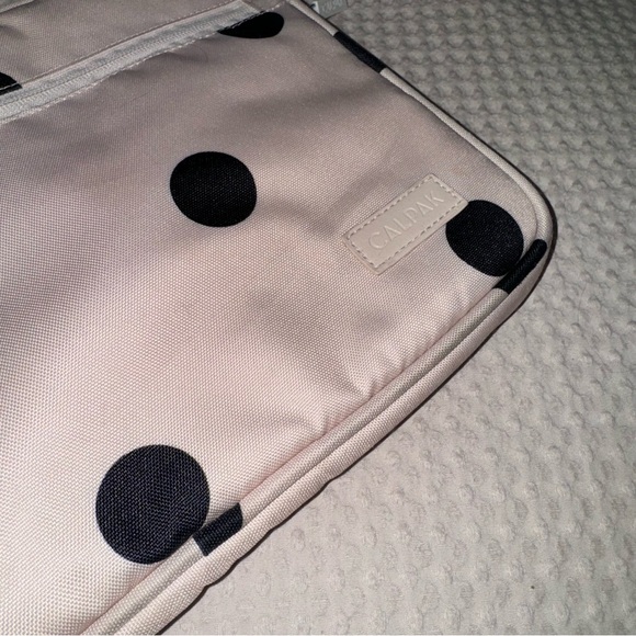 Calpak Laptop Sleeve - Picture 4 of 11